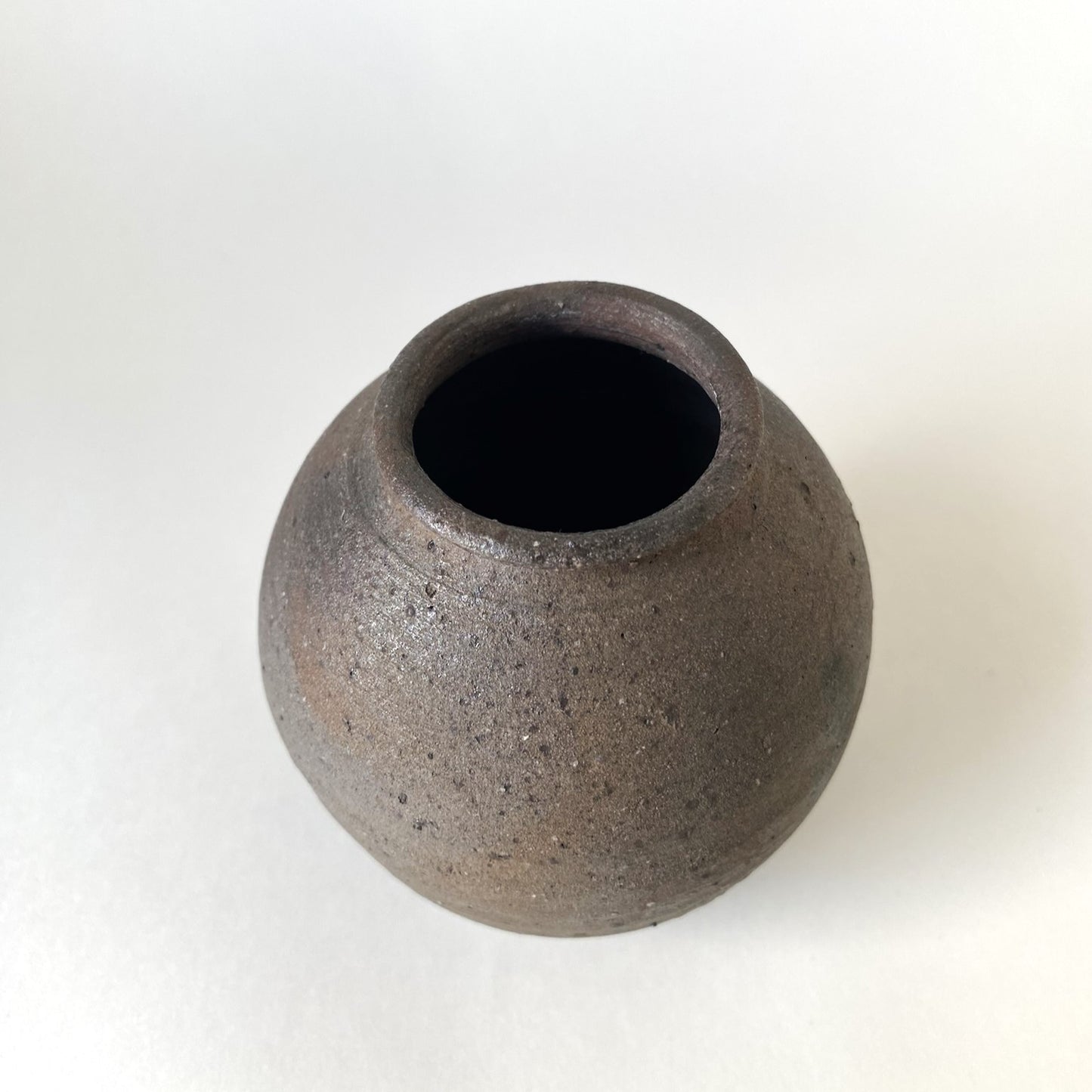 Ryo Aoki: Yakishime pottery