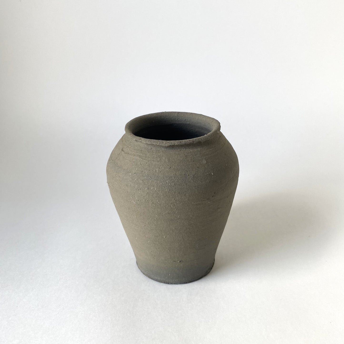 Ryo Aoki: Yakishime pottery