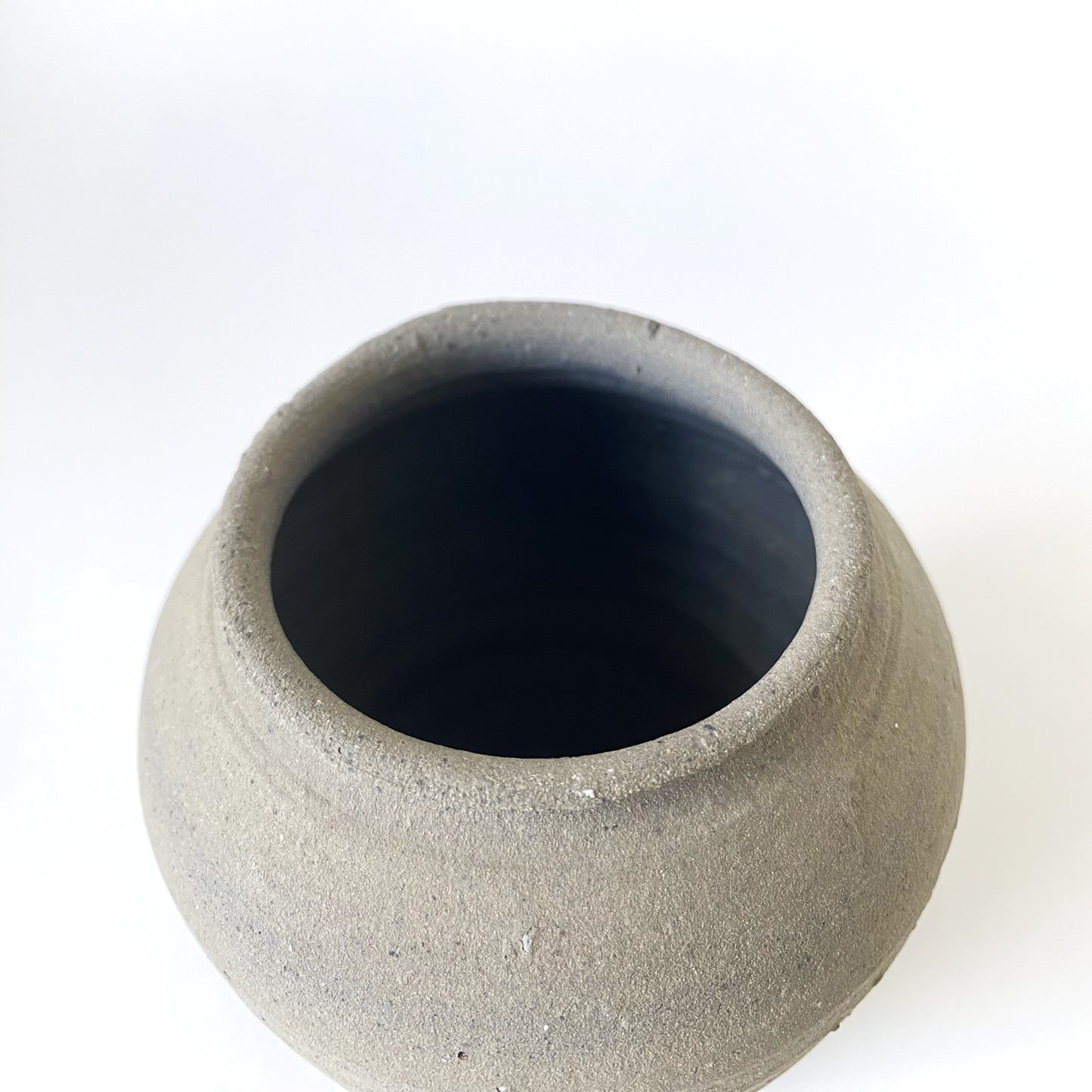 Ryo Aoki: Yakishime pottery