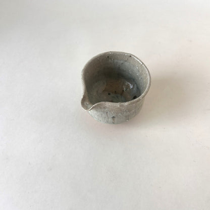 四海大 籾灰釉片口