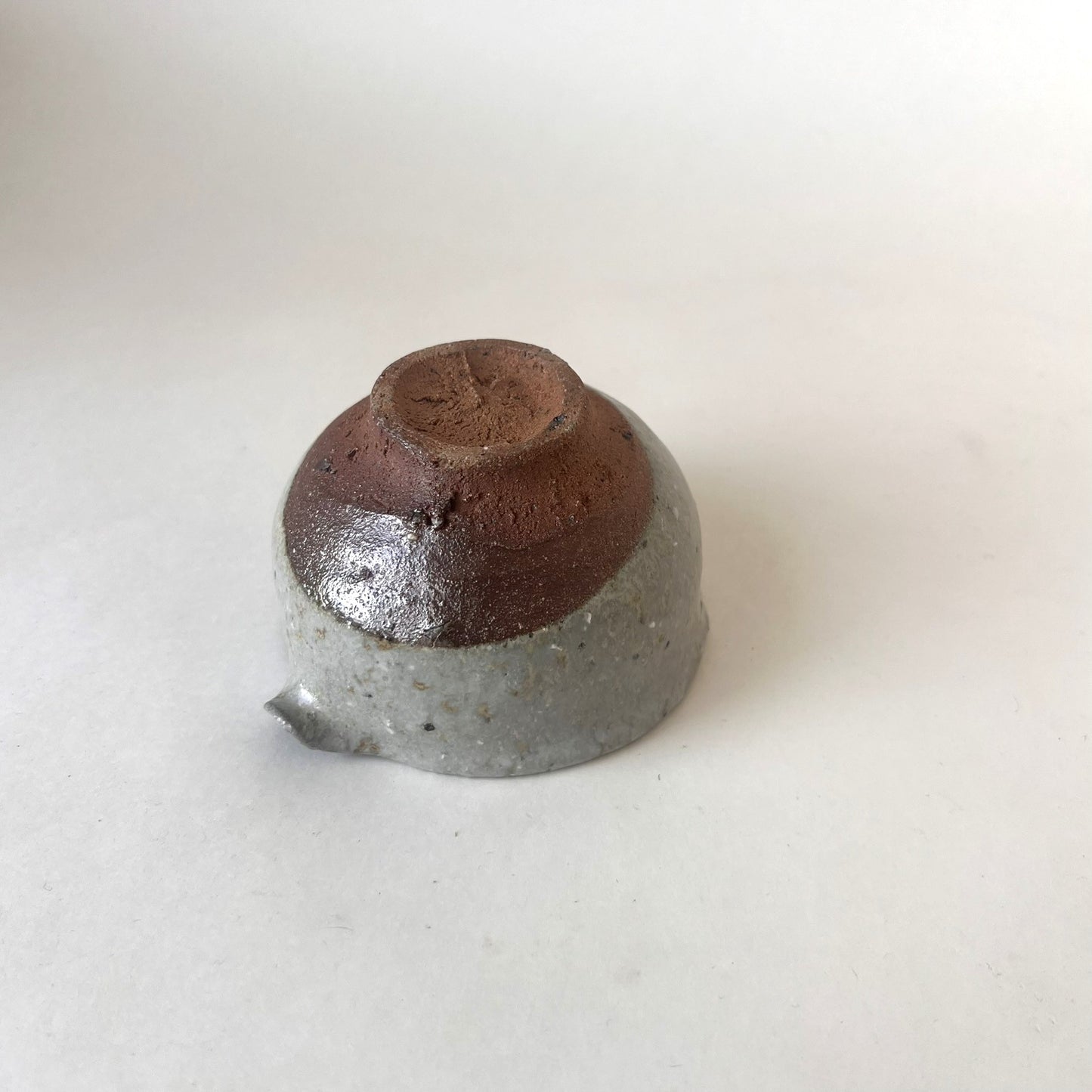四海大 籾灰釉片口