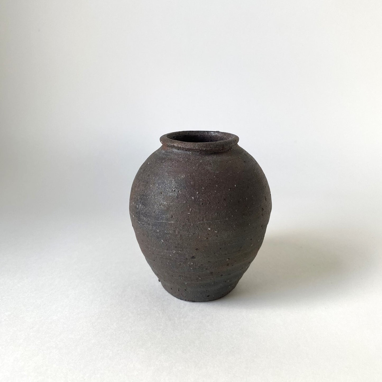 Ryo Aoki: Yakishime pottery