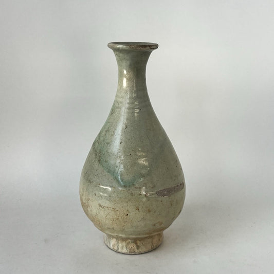 朝鲜王朝白瓷清酒瓶